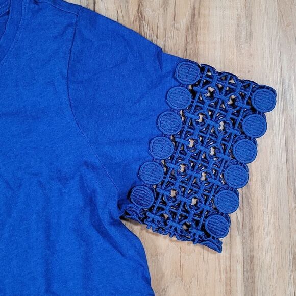 🔺️ANA Blue Embroidered Lace Lined Top Medium - Picture 4 of 8